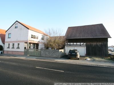 Einfamilienhaus mit Ausbaupotenzial, Wellnessbereich und großer Scheune